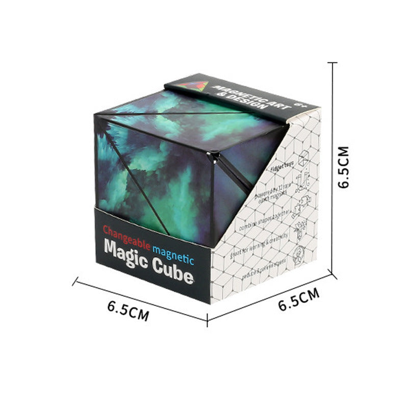 Ever-changing Infinite Puzzle Cube